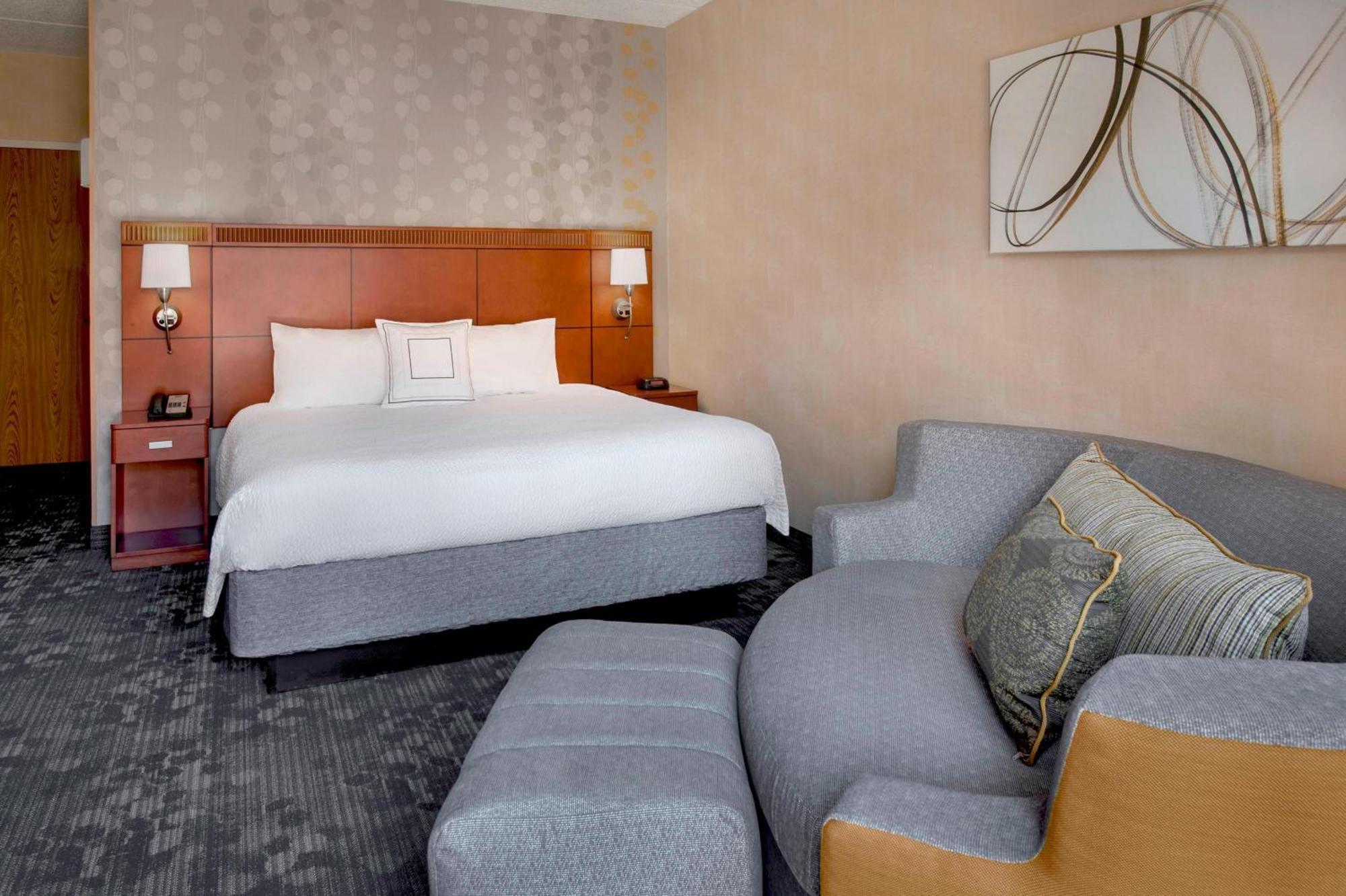 Courtyard By Marriott Hartford Windsor Airport Hotel Ngoại thất bức ảnh