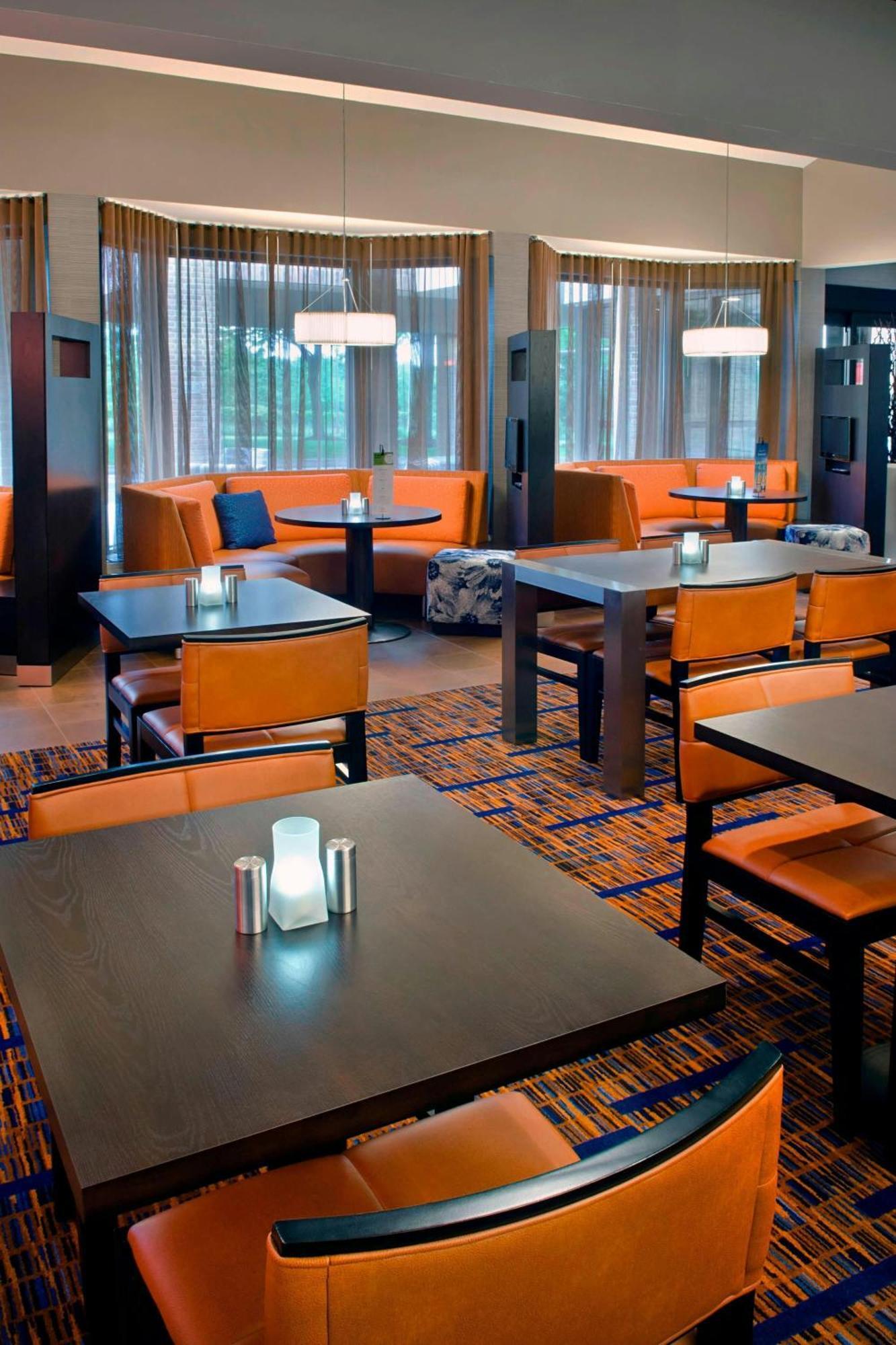 Courtyard By Marriott Hartford Windsor Airport Hotel Ngoại thất bức ảnh