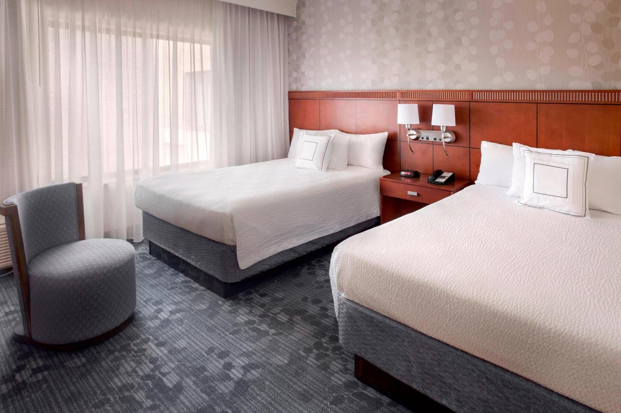 Courtyard By Marriott Hartford Windsor Airport Hotel Ngoại thất bức ảnh